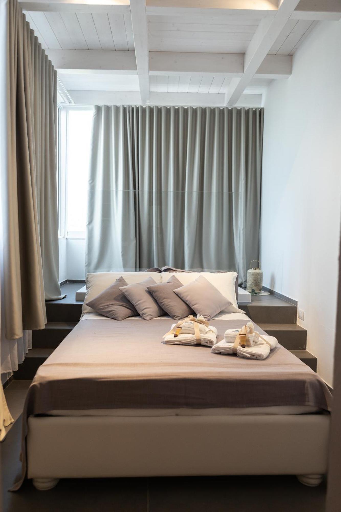 Vigna Caracciolo Bed & Breakfast ตรานิ ภายนอก รูปภาพ