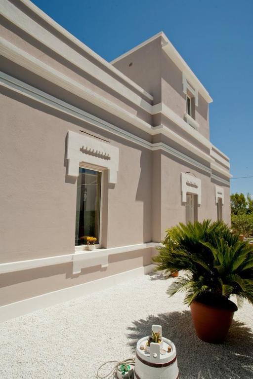 Vigna Caracciolo Bed & Breakfast ตรานิ ภายนอก รูปภาพ